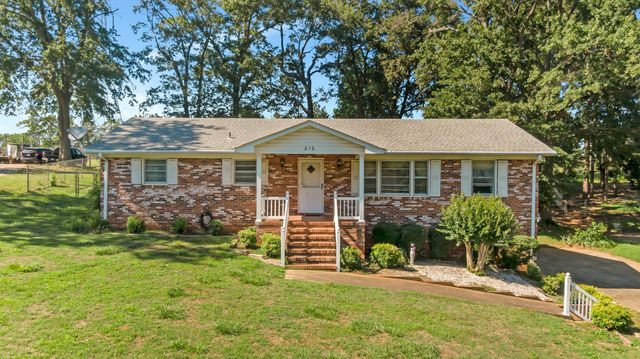 210 Rosecrest Road, Spartanburg, SC 29303