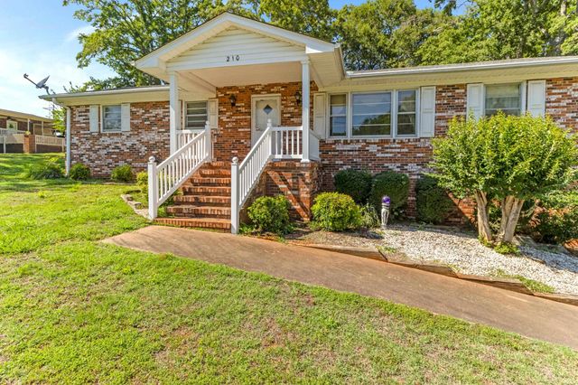 210 Rosecrest Road, Spartanburg, SC 29303
