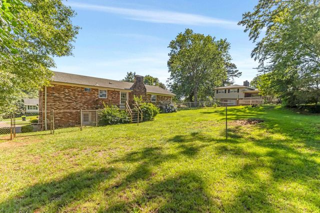 210 Rosecrest Road, Spartanburg, SC 29303