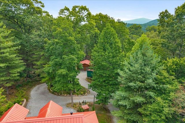 205 Holder Cemetery Road, Tellico Plains, TN 37385