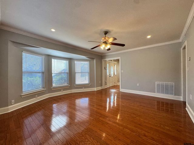 627 W 2nd, Tyler, TX 75701