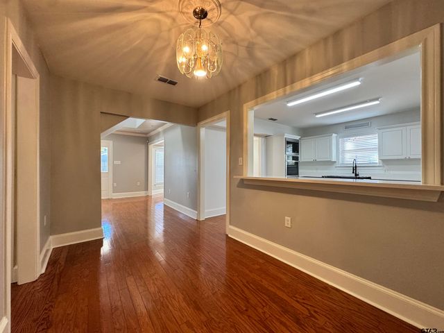 627 W 2nd, Tyler, TX 75701