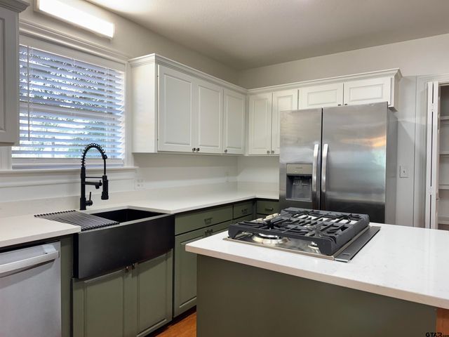 627 W 2nd, Tyler, TX 75701