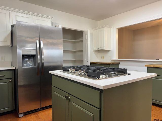 627 W 2nd, Tyler, TX 75701