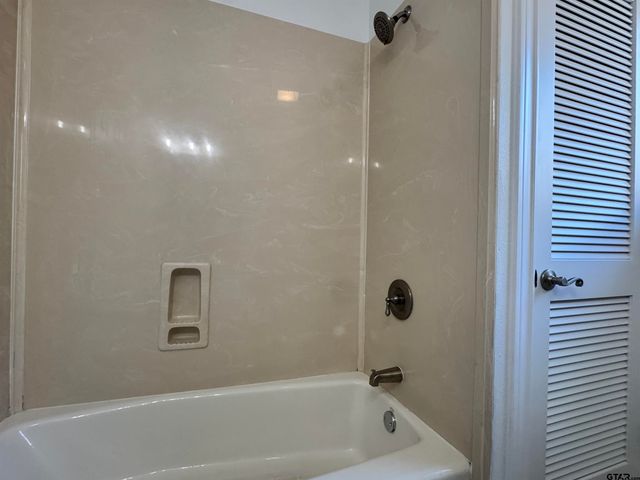 627 W 2nd, Tyler, TX 75701