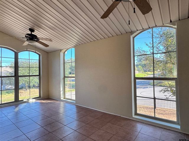 627 W 2nd, Tyler, TX 75701