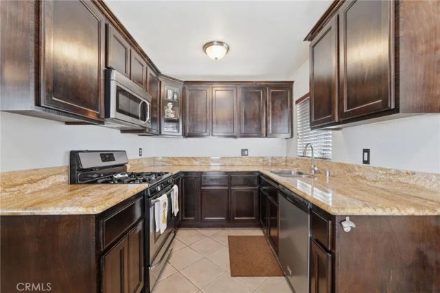 2114 W West, Fullerton, CA 92833