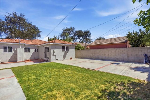 2114 W West, Fullerton, CA 92833