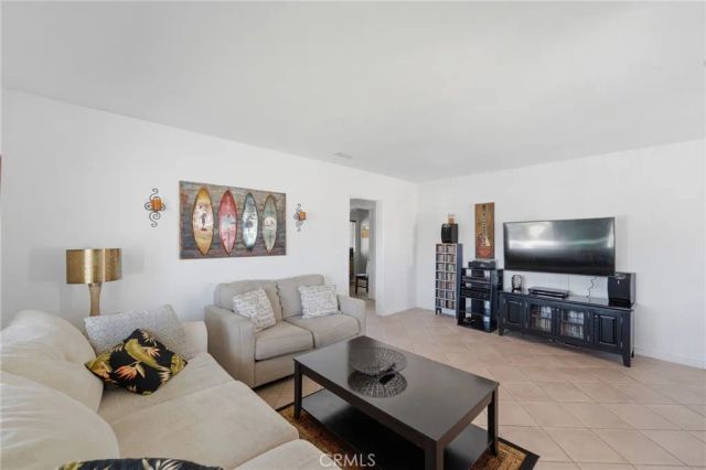 2114 W West, Fullerton, CA 92833