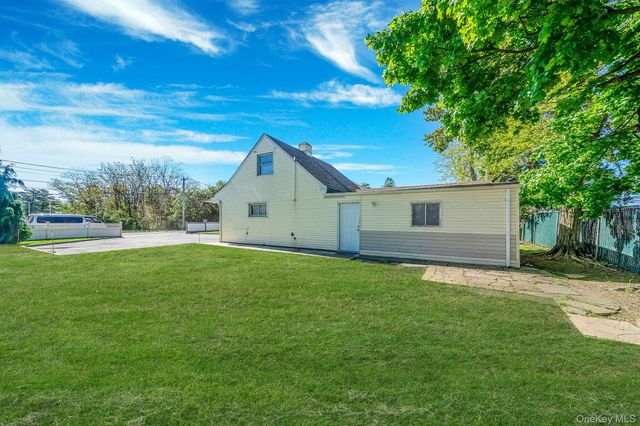 136 1st Street, Brentwood, NY 11717