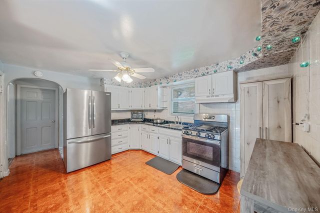 136 1st Street, Brentwood, NY 11717