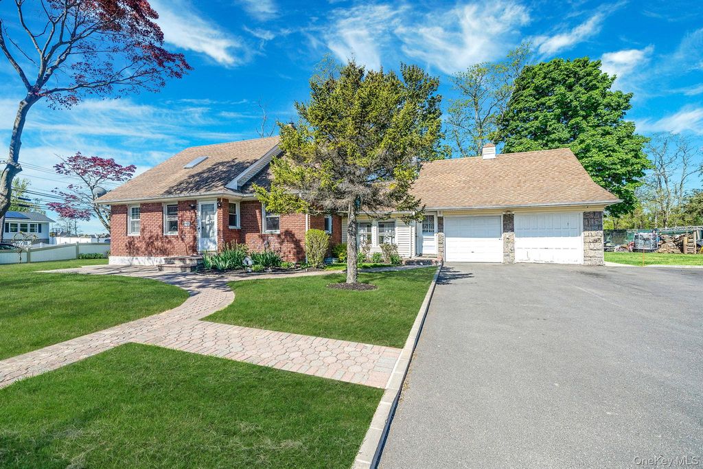 136 1st Street, Brentwood, NY 11717
