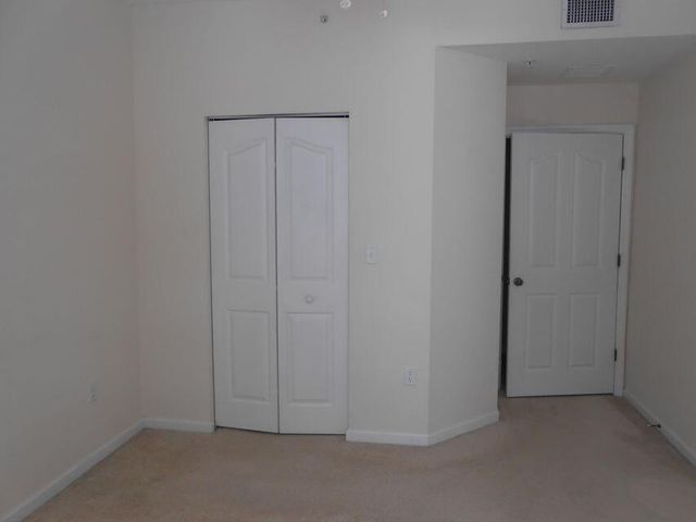 9905 Baywinds Boulevard 2202, West Palm Beach, FL 33411