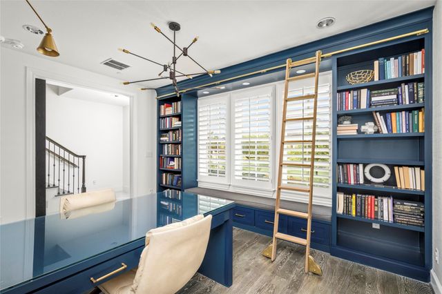 6017 Cottage Grove Lake Drive, Houston, TX 77007