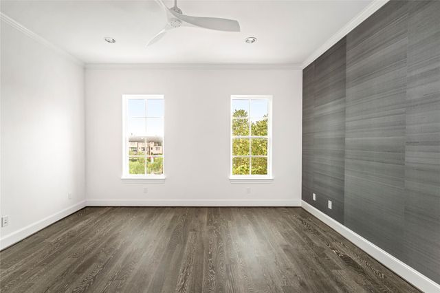 6017 Cottage Grove Lake Drive, Houston, TX 77007