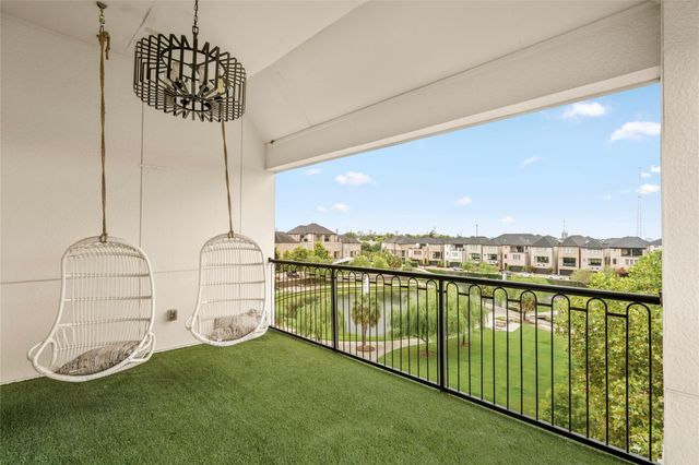 6017 Cottage Grove Lake Drive, Houston, TX 77007