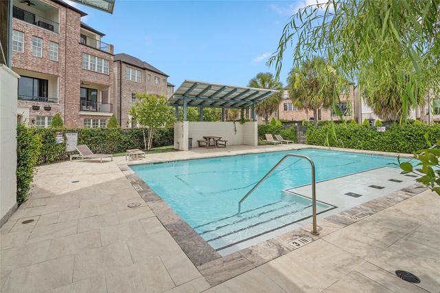 6017 Cottage Grove Lake Drive, Houston, TX 77007