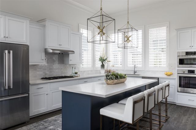 6017 Cottage Grove Lake Drive, Houston, TX 77007