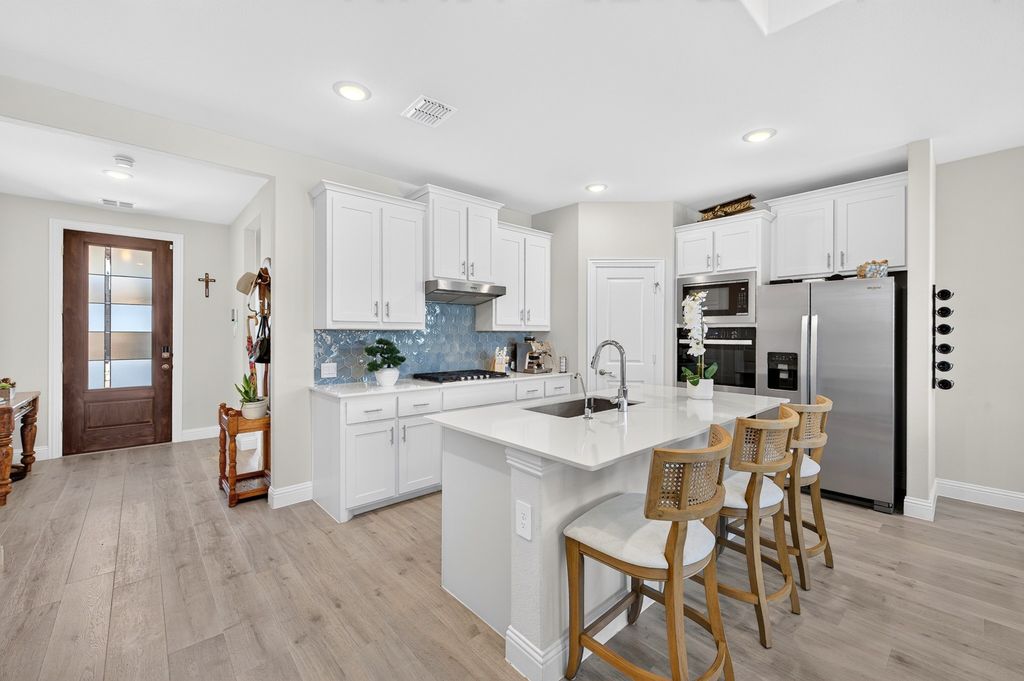 3829 Pearlwood Road, Little Elm, TX 75068 — photo 5