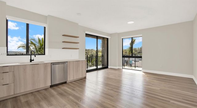 1556 NW 110th Ave B2, Miami, FL 33024