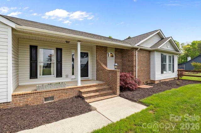 1694 Highway 55 None E, Clover, SC 29710