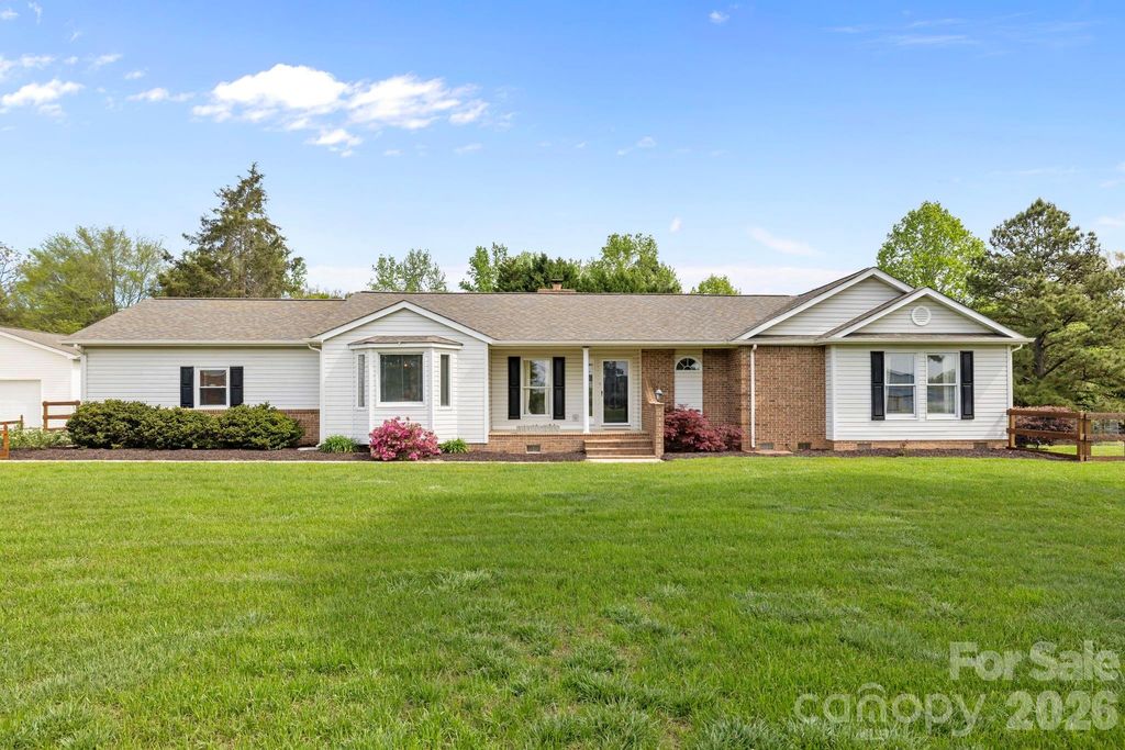 1694 Highway 55 None E, Clover, SC 29710