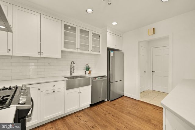 2025 TRUMBULL TER NW, Washington, DC 20011