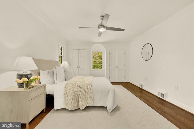2025 TRUMBULL TER NW, Washington, DC 20011