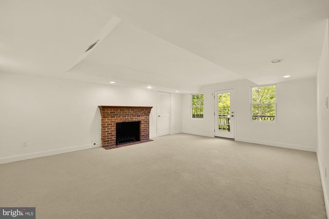 2025 TRUMBULL TER NW, Washington, DC 20011
