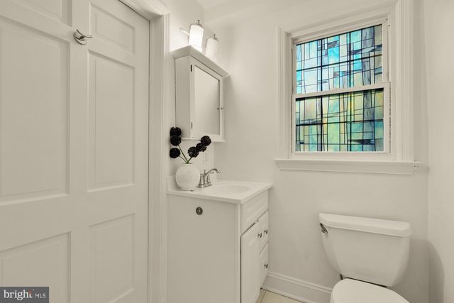 2025 TRUMBULL TER NW, Washington, DC 20011