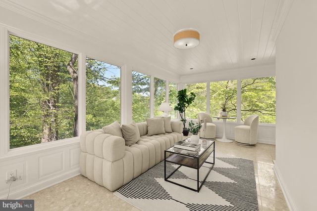 2025 TRUMBULL TER NW, Washington, DC 20011
