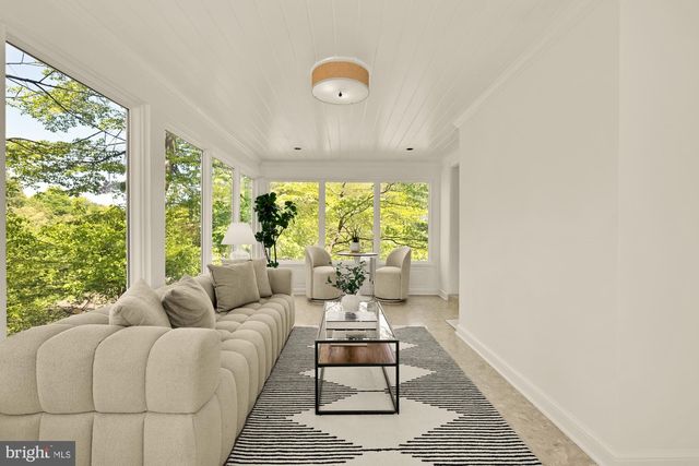 2025 TRUMBULL TER NW, Washington, DC 20011