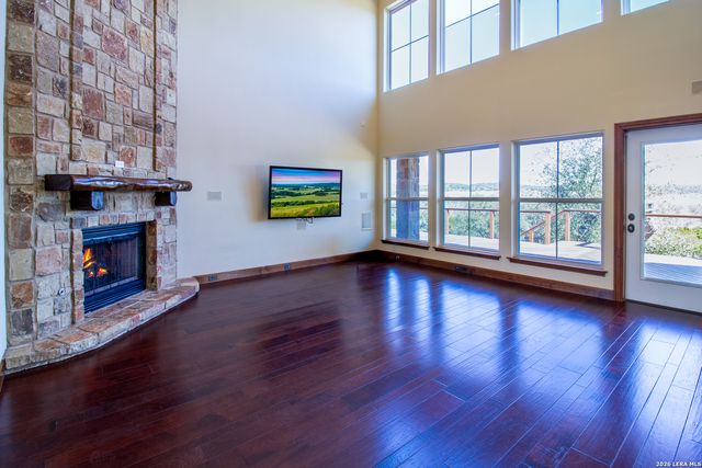 116 Lake Side, Boerne, TX 78006