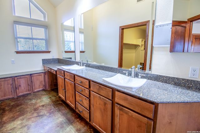 116 Lake Side, Boerne, TX 78006