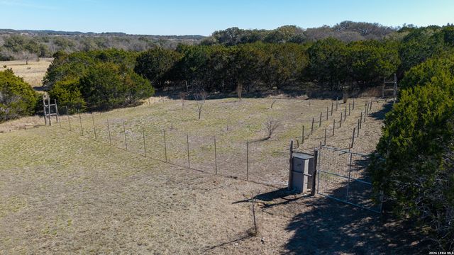 116 Lake Side, Boerne, TX 78006