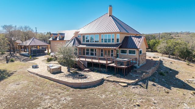 116 Lake Side, Boerne, TX 78006