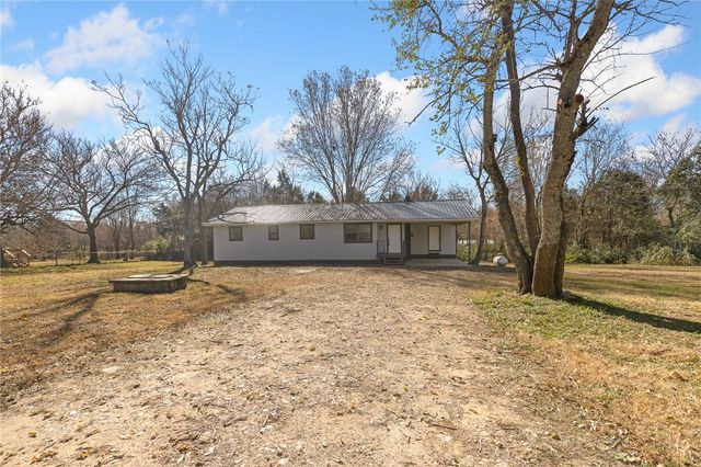 5745 Estes Road, Harrison, AR 72601