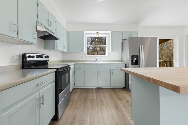 5745 Estes Road, Harrison, AR 72601