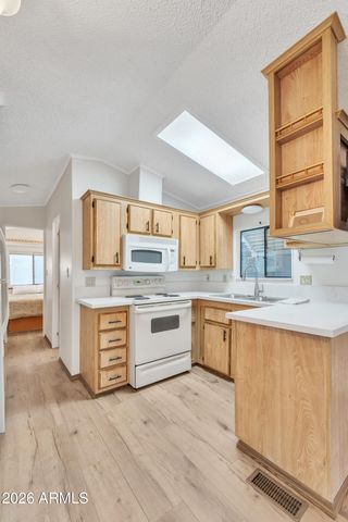 1152 S SIOUX Drive, Apache Junction, AZ 85119