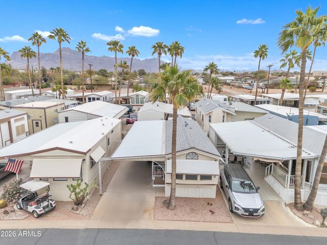 1152 S SIOUX Drive, Apache Junction, AZ 85119