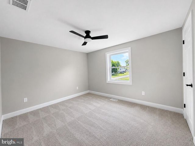 61 PAGEANT LN, Willingboro, NJ 08046