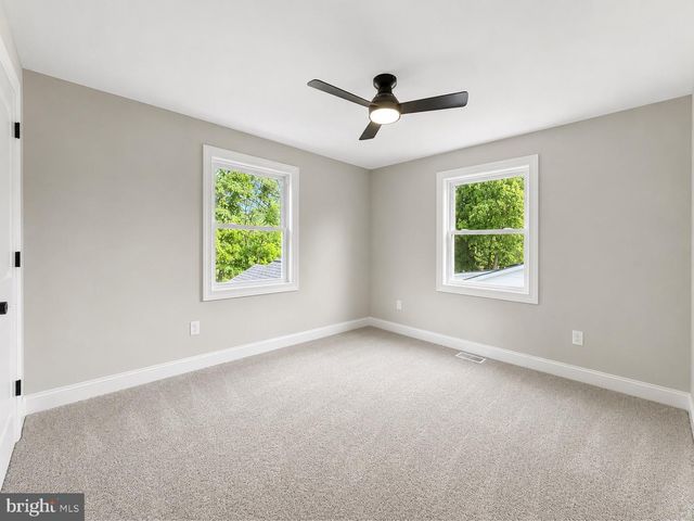 61 PAGEANT LN, Willingboro, NJ 08046