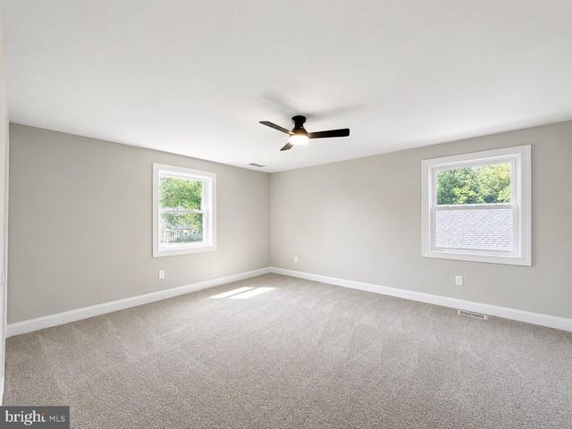 61 PAGEANT LN, Willingboro, NJ 08046