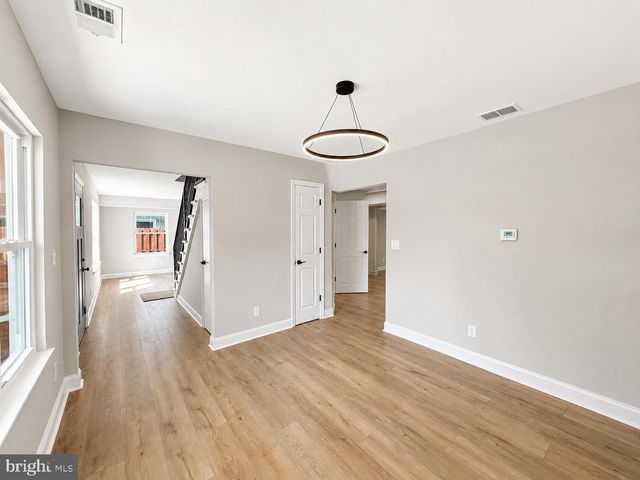 61 PAGEANT LN, Willingboro, NJ 08046
