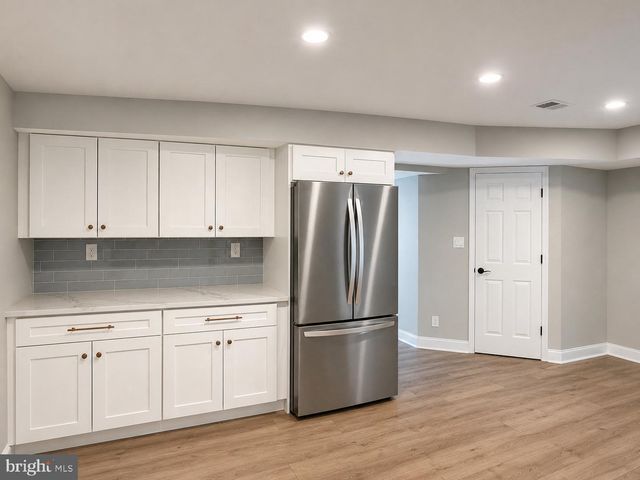 61 PAGEANT LN, Willingboro, NJ 08046