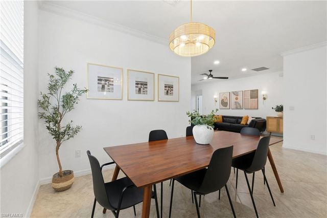 9200 Woodhurst DR, Naples, FL 34120