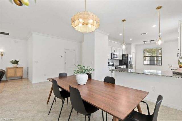 9200 Woodhurst DR, Naples, FL 34120