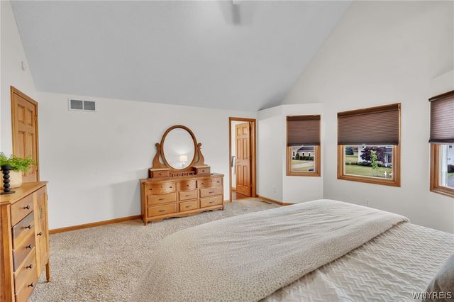 8892 Michael Douglas Dr, Clarence, NY 14032