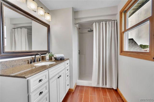 8892 Michael Douglas Dr, Clarence, NY 14032