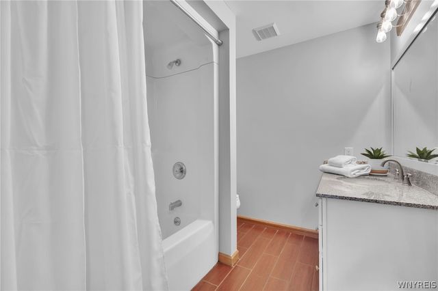 8892 Michael Douglas Dr, Clarence, NY 14032